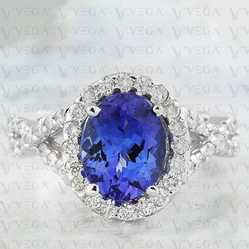 Oval natural tanzanite - 4.20,