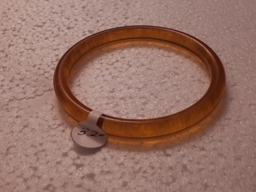 Vintage butterscotch apple - vintage, butterscotch/apple